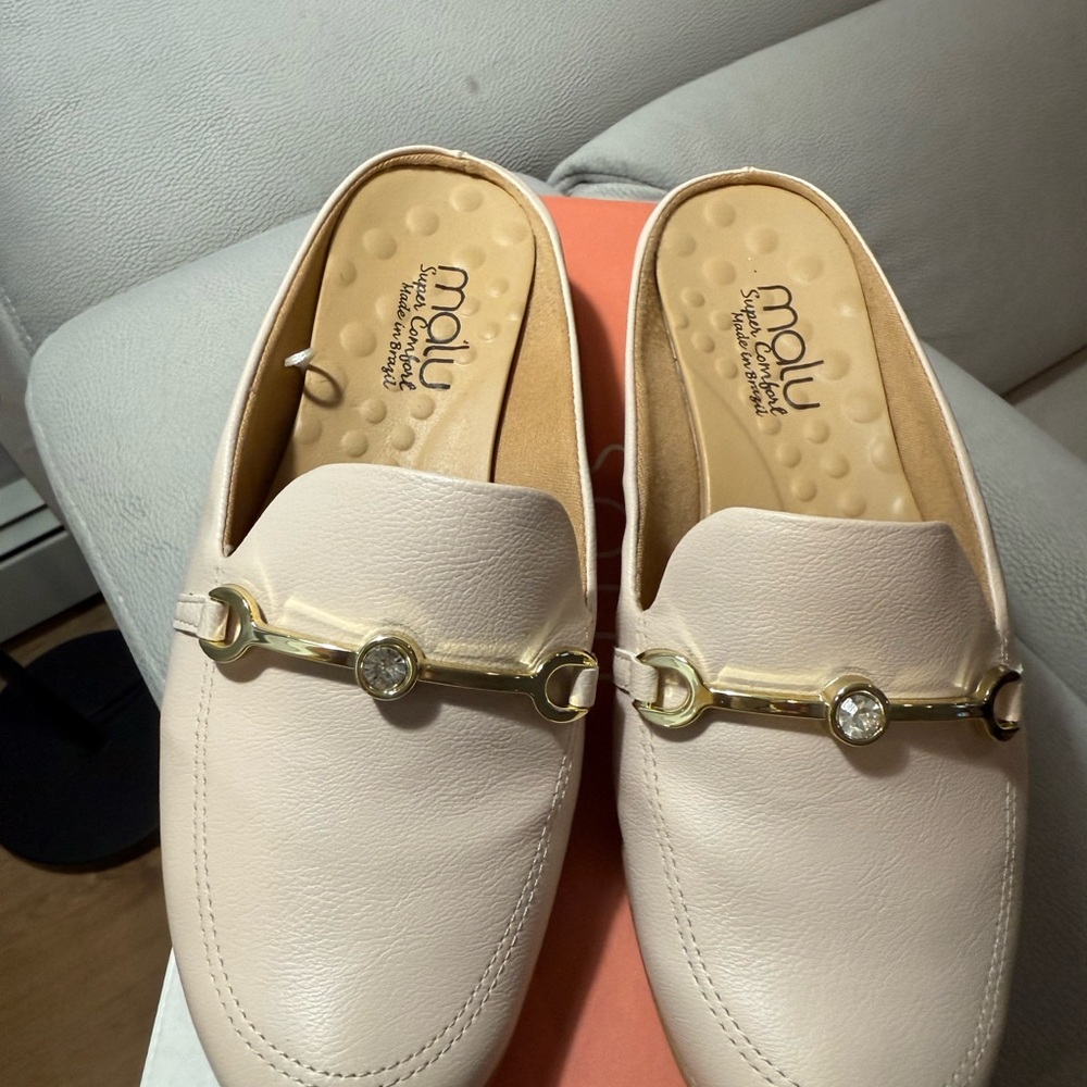 Brand New Malu Cream Loafers with Gold Accent. Made in Brazil.